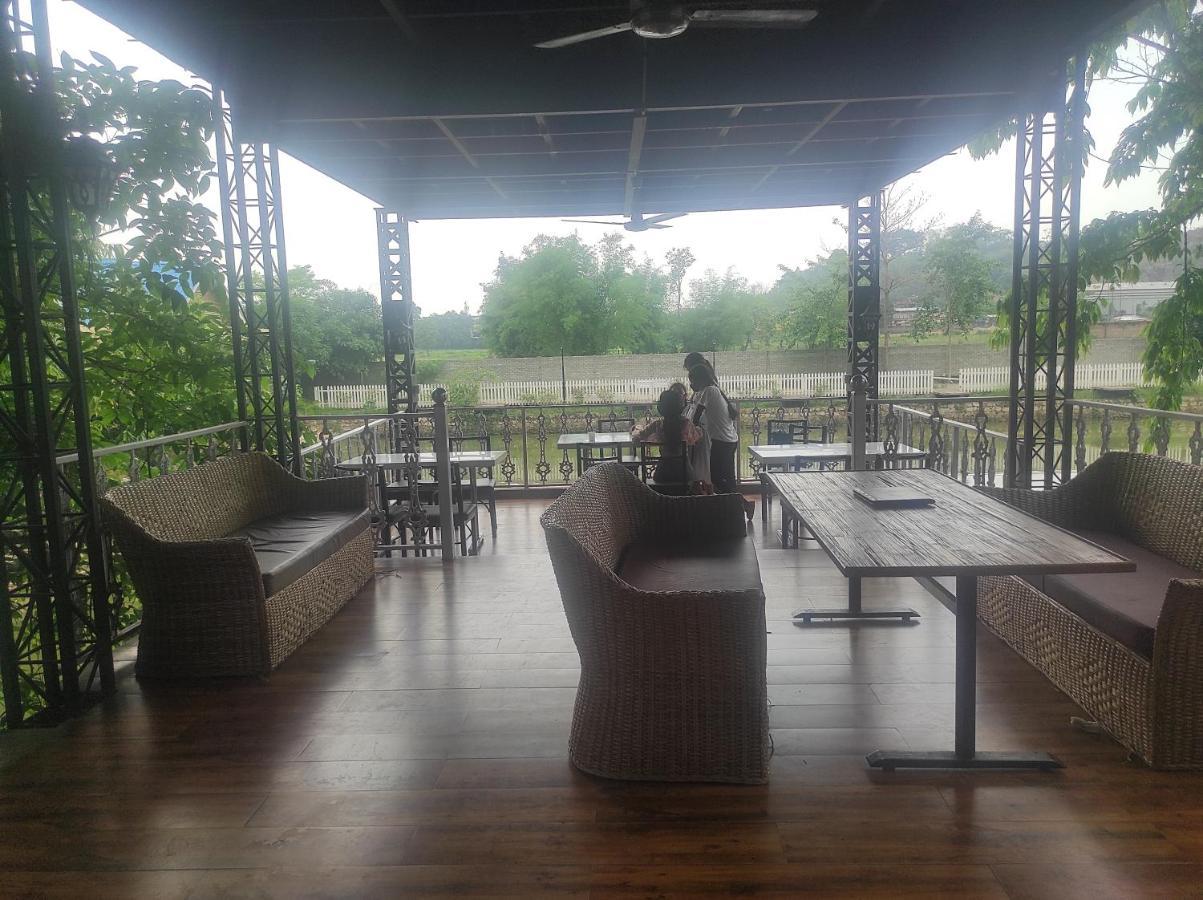 Changs Resort Kaharpara Eksteriør billede