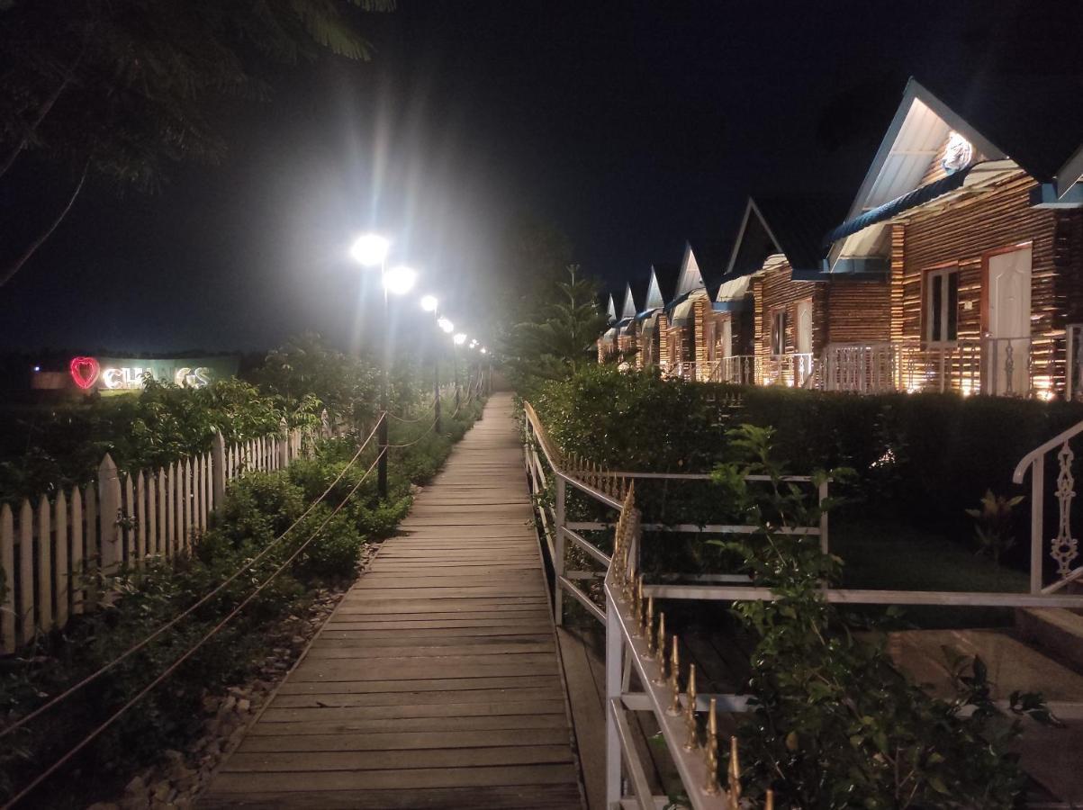 Changs Resort Kaharpara Eksteriør billede